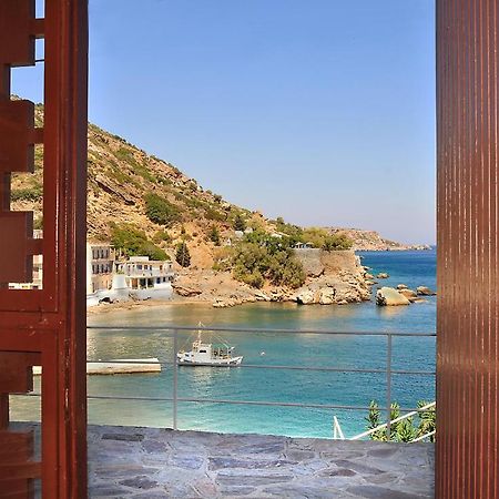 Marina Hotel Agios Kirykos  Exterior photo