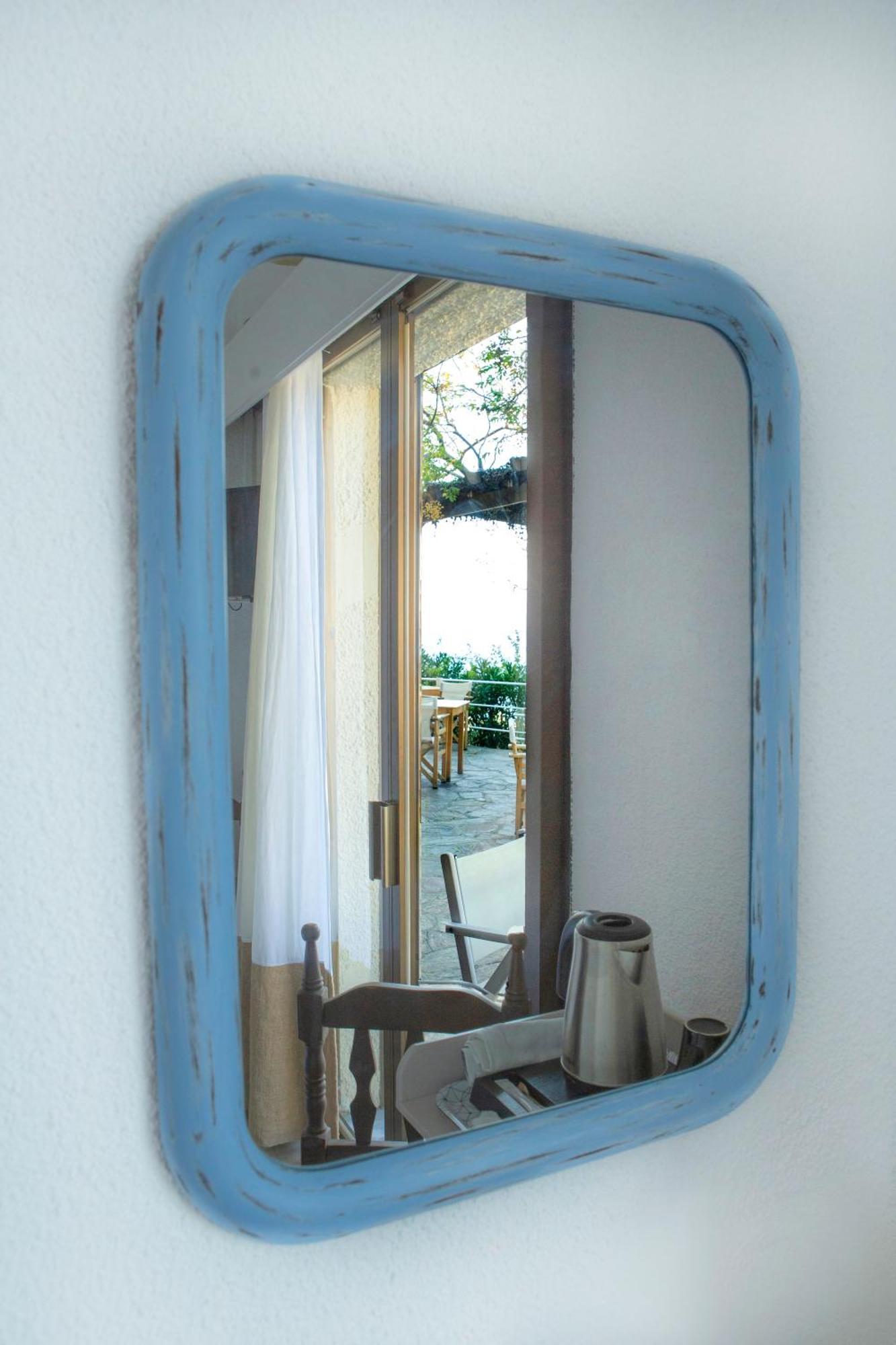 Marina Hotel Agios Kirykos  Exterior photo